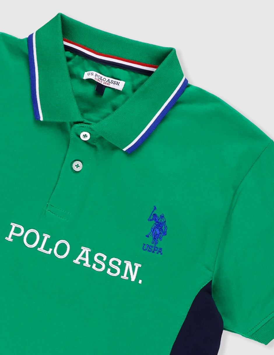 Playera tipo polo para niño