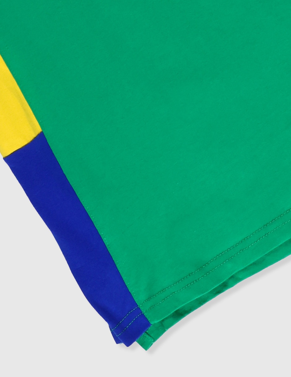 Playera tipo polo para niño